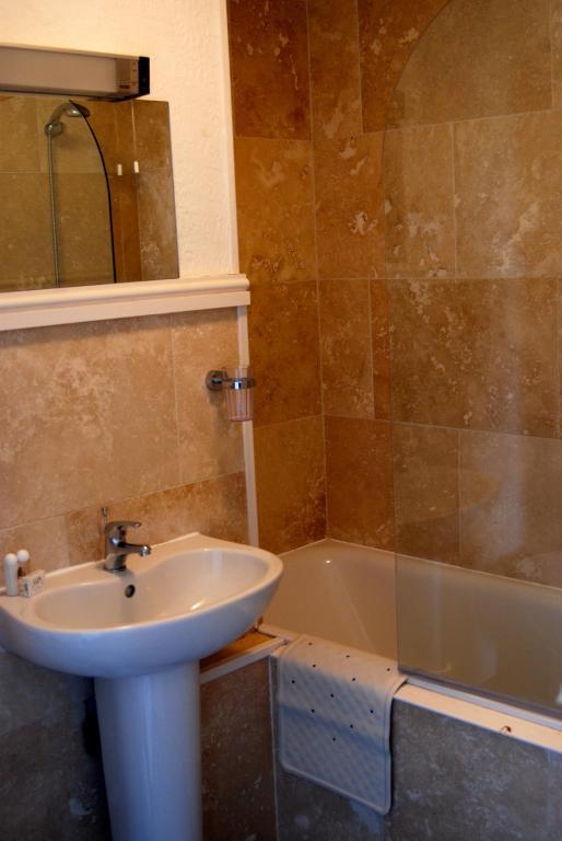 Ty Dderw Country Inn Moelfre Værelse billede