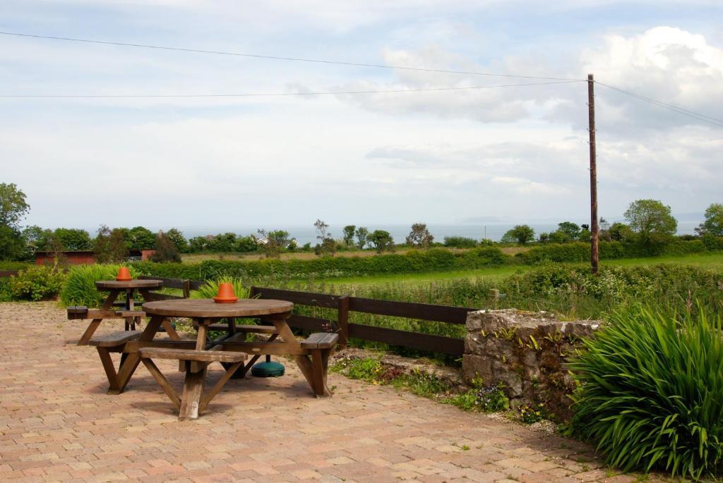 Ty Dderw Country Inn Moelfre Eksteriør billede